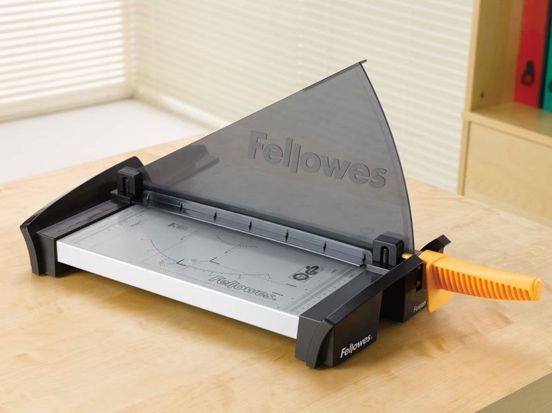 Řezačka Fellowes Fusion A4 papírvágó