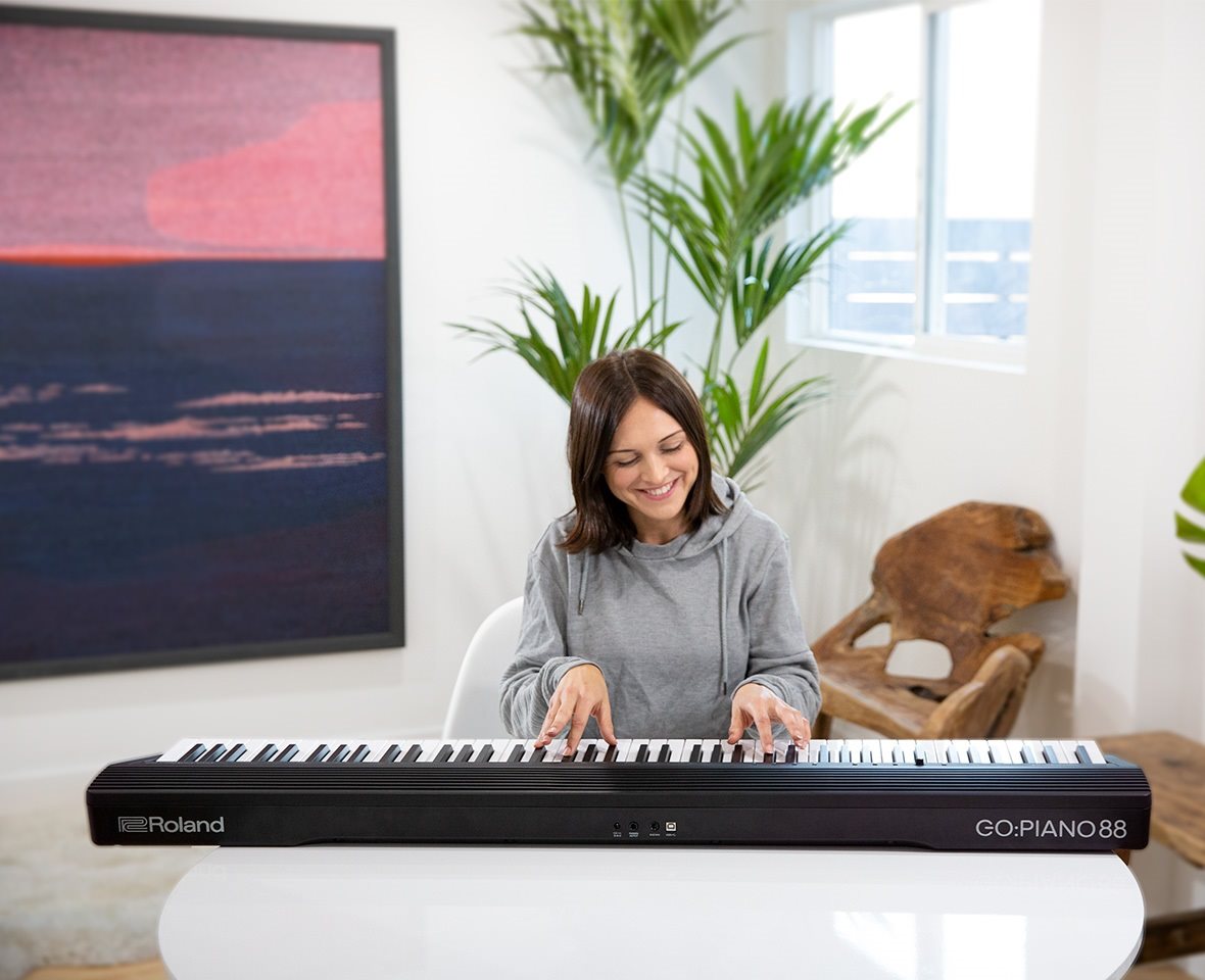 Roland GO:PIANO88 színpadi zongora