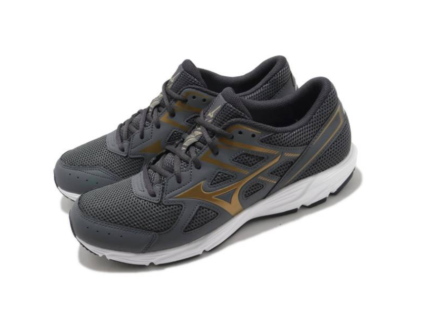 Mizuno Spark 6