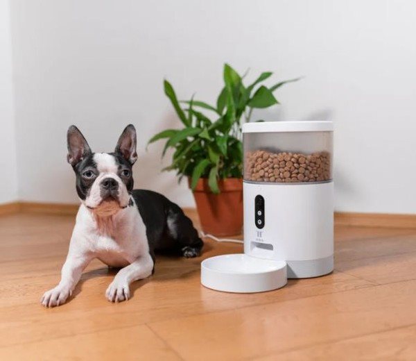 Tesla Smart Pet Feeder Camera