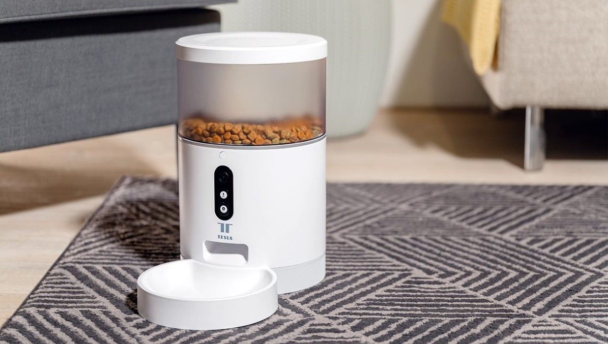 Tesla Smart Pet Feeder Camera