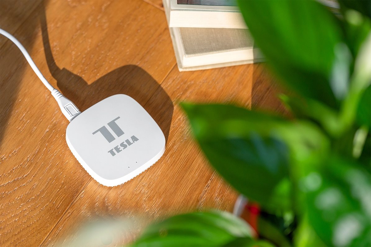 Tesla Smart ZigBee Hub Tesla Smart ZigBee Hub