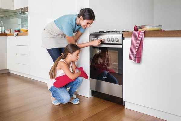 Indesit IS5G8MHJ/E 