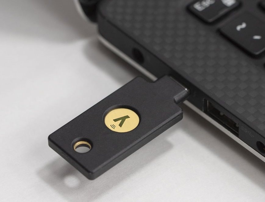 YubiKey 5C NFC univerzális biztonsági token