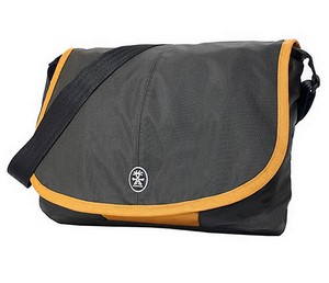 crumpler laptop case