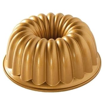 Nordic Ware Elegant kuglófforma 10 cup, arany