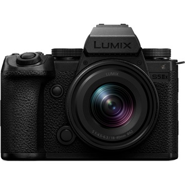 Panasonic Lumix DC-S5 Mark IIx + Lumix S 18-40 mm f/4,5-6,3