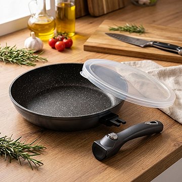 BerlingerHaus Carbon PRO Line Serpenyő levehető nyéllel + fedő, 28 cm