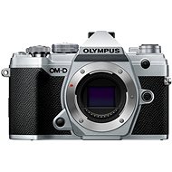 Olympus OM-D E-M5 Mark III váz ezüst - Digitális fényképezőgép