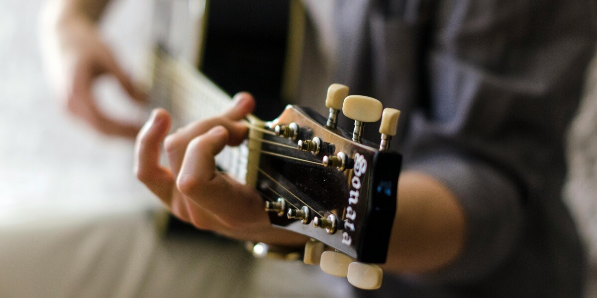 Gitár, forrás: pexels.com