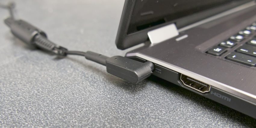 Laptop töltése