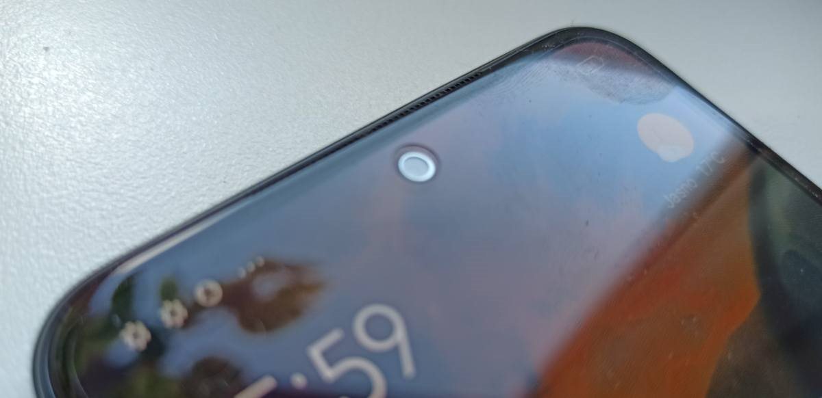 Xiaomi Redmi Note 11 bemutató - előlapi kamera