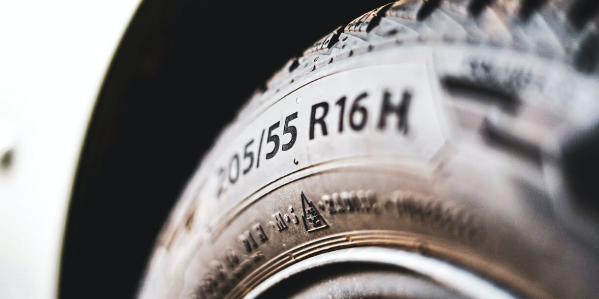 gumiabroncs jelölése