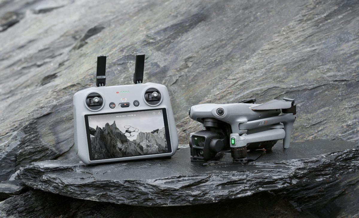 DJI Air 3, szett vezérlővel