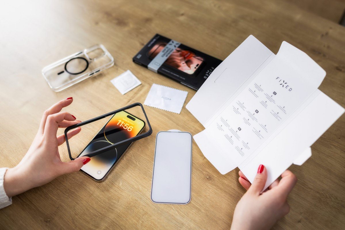 Strapabíró Fixed Armor üvegfólia, csomagolás