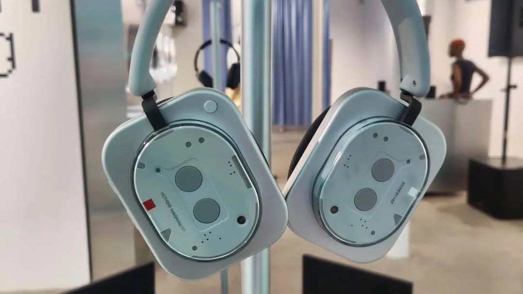 Nothing Headphones (1)