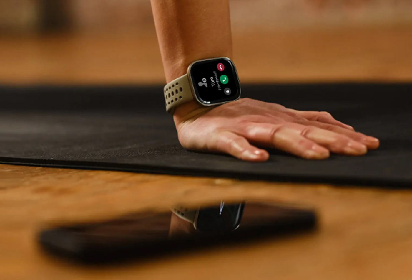 Amazfit Bip 6, okostelefonnal párosítva