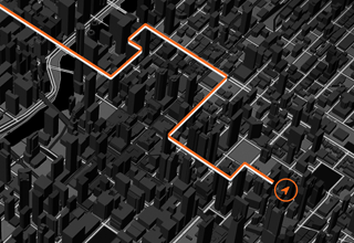 Térkép kiemelt útvonallal a sűrű városfejlesztésen keresztül, amely bemutatja, hogyan működik a precíziós GPS