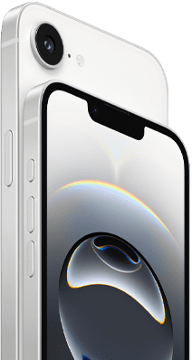 Oldalsó nézet a fehér iPhone&nbsp;16e-ről: látható az akciógomb, a hangerőszabályzó gombok és a hátlapi Fusion kamera.