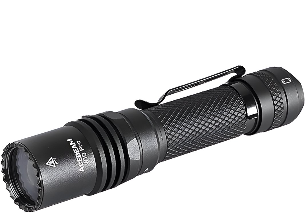 AceBeam W10 Pro taktikai LEP elemlámpa, 750 lm, fekete