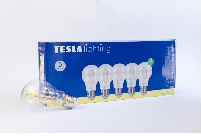 Tesla FILAMENT RETRO BULB E27, 7,2 W, 230 V, 806 lm, 25000 h, 2700K meleg fehér, 360°, víztiszta